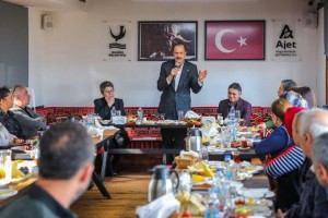 Osmanağaoğlu muhtarlarla buluştu