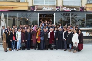 ALİAĞA AK PARTİ'DEN BİRLİK-BERABERLİK KAHVALTISI