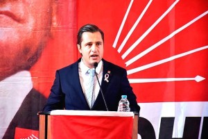 YÜCEL, SÜREKLİ’YE HİZMETLERLE CEVAP VERDİ