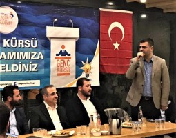 "İZMİR'İN KADERİNİ GENÇLER BELİRLEYECEK"