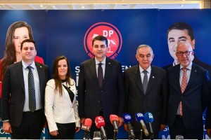 DP’nin İzmir adayı Burcu Bostancıoğlu