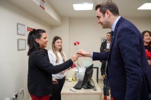 Güç’ten sağlık çalışanlarına ziyaret