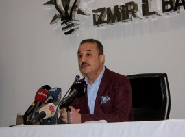 AKTİF SİYASETİ BIRAKTI