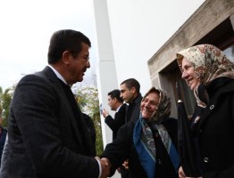 İZMİRLİLERLE WHATSAPP’TAN İLETİŞİM KURACAK