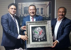 MHP HEYETİNDEN KARATAŞ’A HAYIRLI OLSUN ZİYARETİ