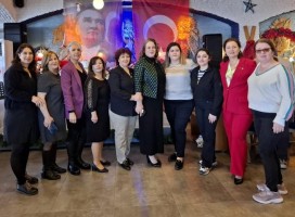 CHP’den ihtiyaç sahibi kadınlar yararına kahvaltı