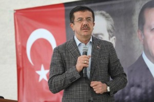 "MAZERETÇİLER GİDECEK, HİZMETKARLAR GELECEK"