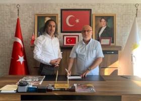 AK PARTİ’DEN İYİ PARTİ’YE GEÇTİ