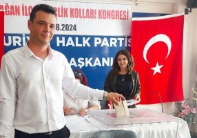 CHP gençliğinde “Bayrak” değişimi