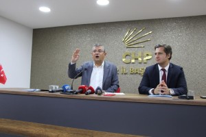 Özgür Özel, “İki enayi ülkeden biriyiz”