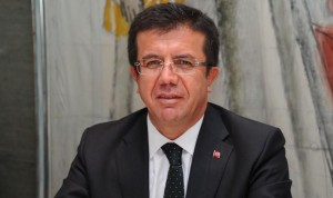İZMİR'DE İBRE NİHAT ZEYBEKCİ'YE DÖNDÜ