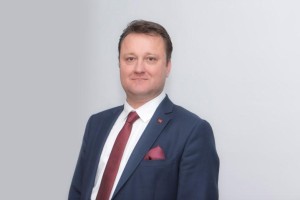 GÖREVE İADESİNİ İSTEDİ