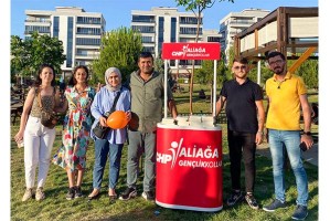 Vatandaşlara Nutuk, çocuklara balon