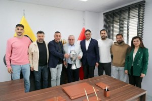 Aliağaspor FK, şampiyonluk kupasını aldı