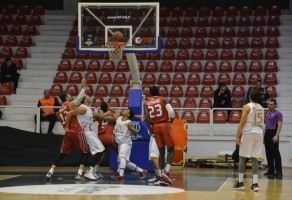PETKİM SPOR: 75 - SAMSUN BŞB ANAKENT: 68