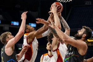 Petkimspor Galatasaray deplasmanında