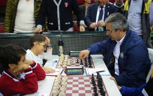 KARŞIYAKA’DA 110 BİN KİŞİ SPOR YAPTI