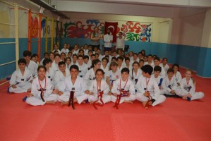 ALİAĞA'DA TEKVANDO KUŞAK SINAVI YAPILDI