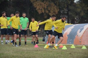 ALİAĞA FK DERİNCE DEPLASMANINA HAZIRLANIYOR