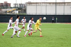 Aliağaspor FK, şampiyonluk yarışını sürdürüyor