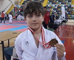 MİNİK KARATECİDEN ALTIN MADALYA