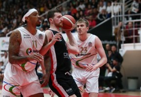 PETKİMSPOR SEZONU GALİBİYETLE BİTİRDİ