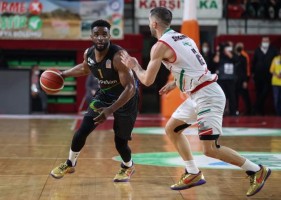 PETKİMSPOR 12 SAYI FARKLA MAĞLUP