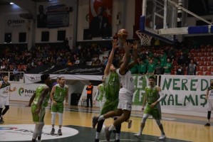 PETKİM SPOR 13. GALİBİYETİNİ ALDI