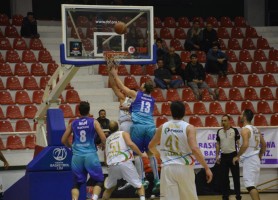 PETKİM SPOR 9. GALİBİYETİNİ ALDI: 72-64