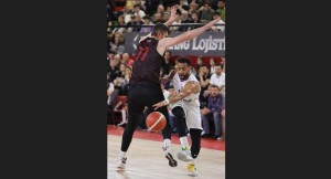 Petkimspor bir farkla kazandı