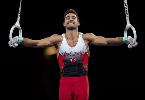 HELVACI’NIN DÜNYA ŞAMPİYONU ÖĞRETMENİ