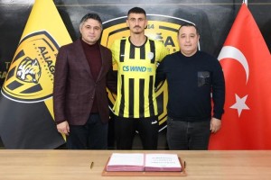 Aliağaspor FK’dan savunmaya takviye