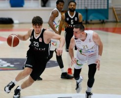 PETKİMSPOR'DAN BEŞİKTAŞ'A 10 SAYI FARK