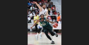 İzmir derbisinin galibi Petkimspor