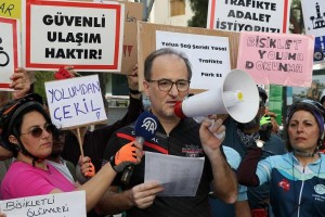 Bisikletlilerden Tugay'ı protesto