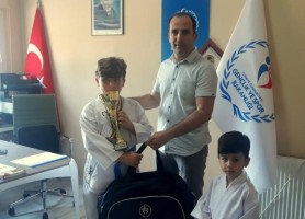 MİNİK KARATECİLERDEN ZİYARET