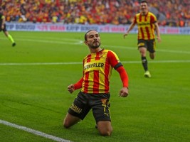 GÖZTEPELİ FUTBOLCUYA A MİLLİ FORMA GURURU