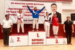 MİNİK TAEKWONDOCULAR GURURLANDIRDI