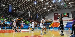 PETKİMSPOR GALİBİYETLE BAŞLADI