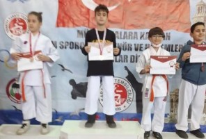 KARATE İL BİRİNCİSİ ALİAĞA’DAN
