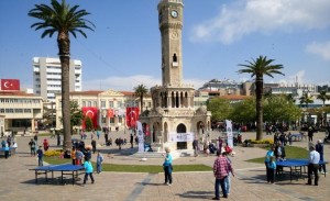 MASA TENİSİNDE İZMİR FARKI