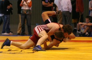 ALİAĞALI GÜREŞÇİLERDEN İZMİR İL BİRİNCİLİĞİ