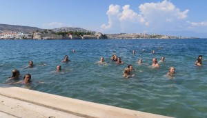 YAZ MEVSİMİNDE SU JİMNASTİĞİ