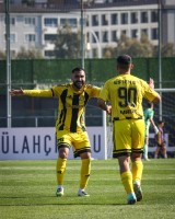 Komşuya gol yağmuru