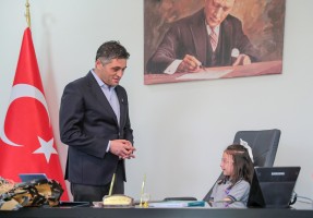 Minik başkan park istedi