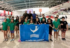 Yüzücülerden Samsun’da büyük başarı