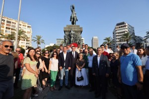 YENİ Parti’den gövde gösterisi