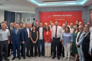 30 ilçe başkanıyla ilk toplantı