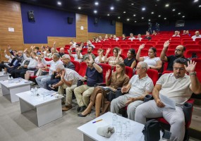 Komisyon üyeleri “Yeni”lendi