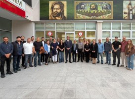 Ön seçime katılım yüzde 73
